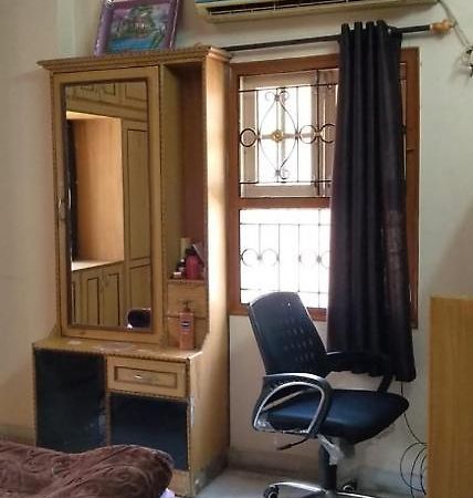 Apartamento Srinivas Nilayam Hyderabad Exterior foto